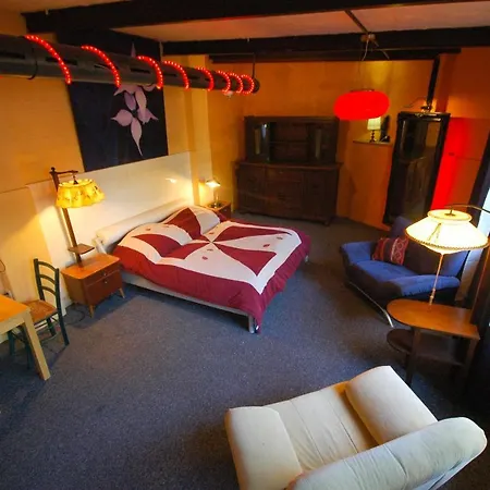 Sandino Summer Camp אכסניה ברלין