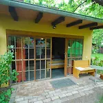 ホステル Sandino Summer Camp ベルリン