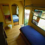 ホステル Sandino Summer Camp ベルリン