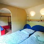 Sandino Summer Camp אכסניה *