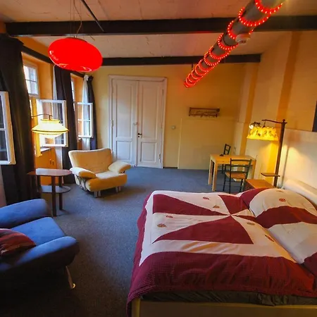 Hostel Sandino Summer Camp *