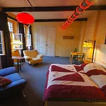 Hostel Sandino Summer Camp *