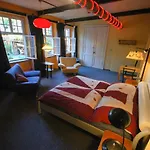 Hostel Sandino Summer Camp *