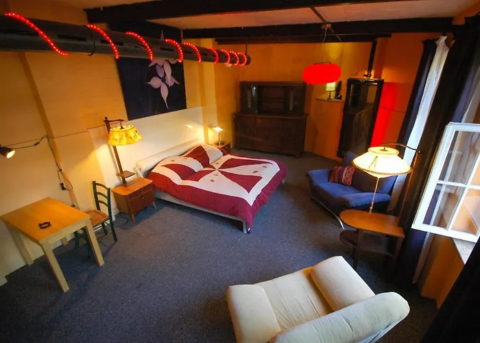 Sandino Summer Camp Hostel Berlin