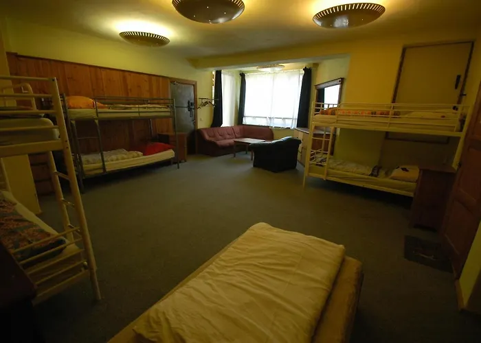 Sandino Summer Camp Hostel Berlin